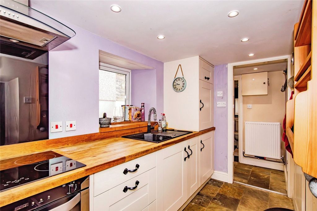 Property photo 2 of 15 Picture No. 03