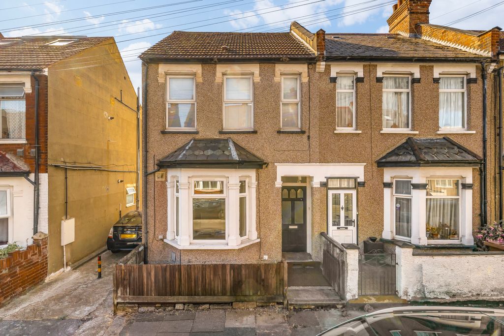 Property photo 1 of 6