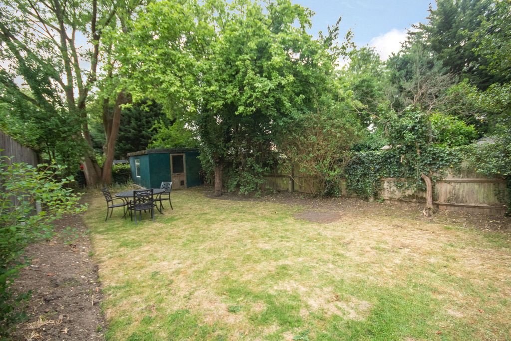 Additional image 11 of 3 bed maisonette for saleMarsh Road, Pinner, Middlesex HA5