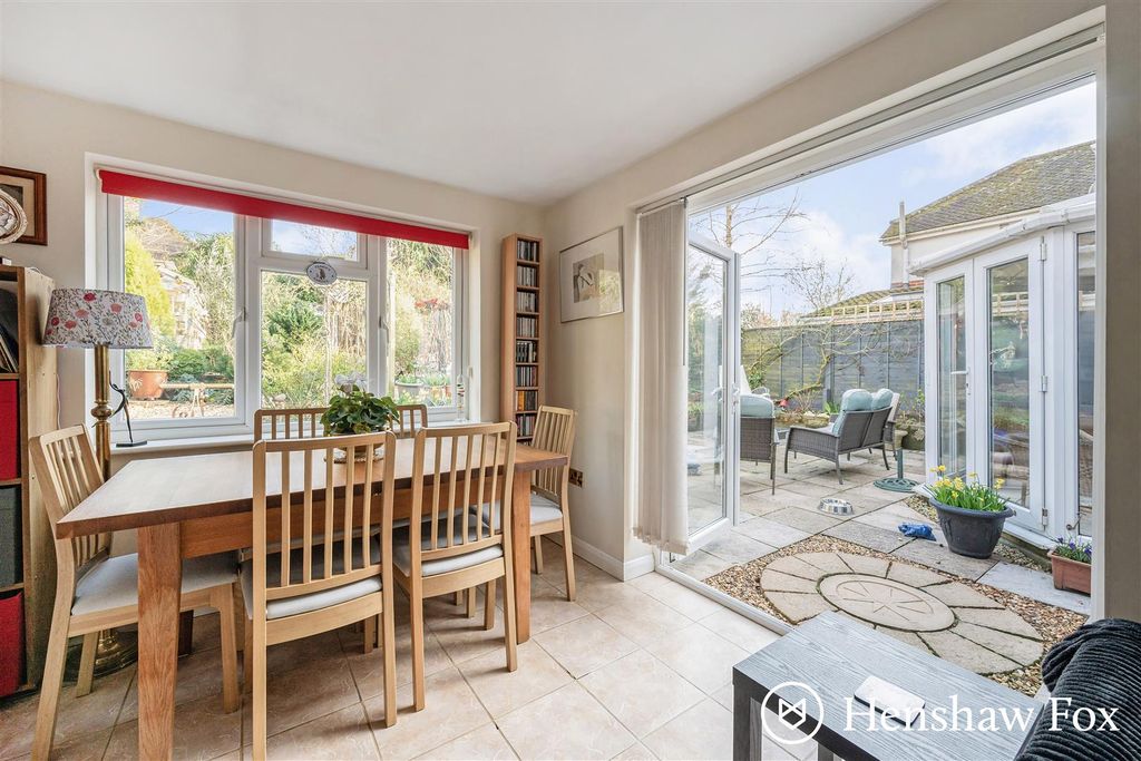 Property photo 3 of 14 Ph9_6431692 - Copy.Jpg