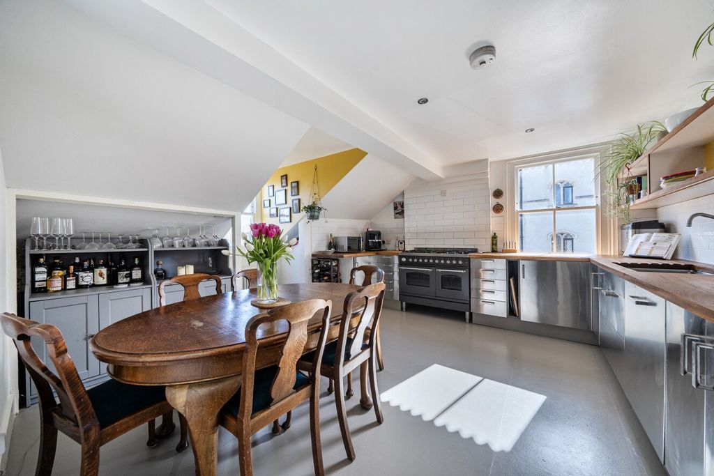 Property photo 3 of 17 Picture No. 04