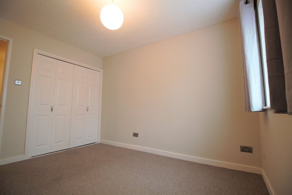 Property photo 2 of 8 Gallery