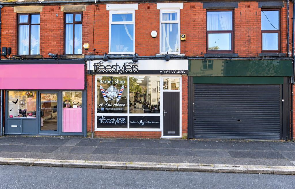 Property photo 1 of 10 Freestylers Barber Shop With Blank Neighboring Fas