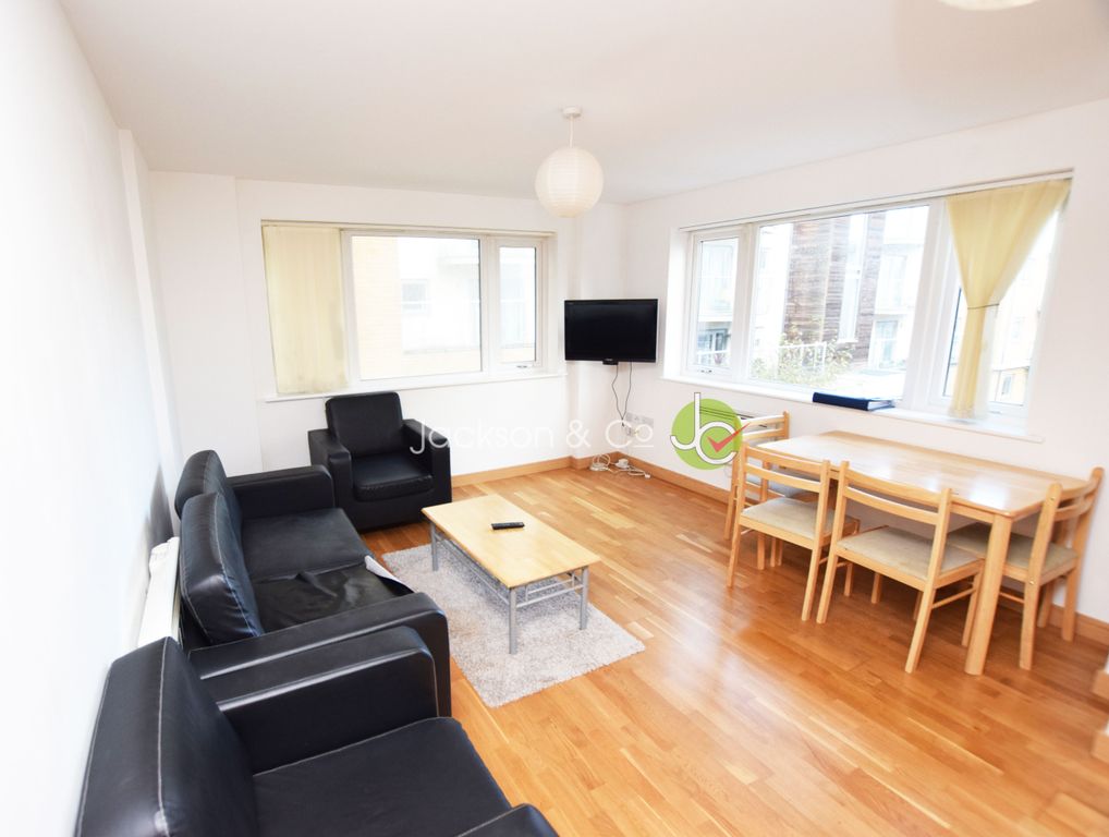 Property photo 2 of 7