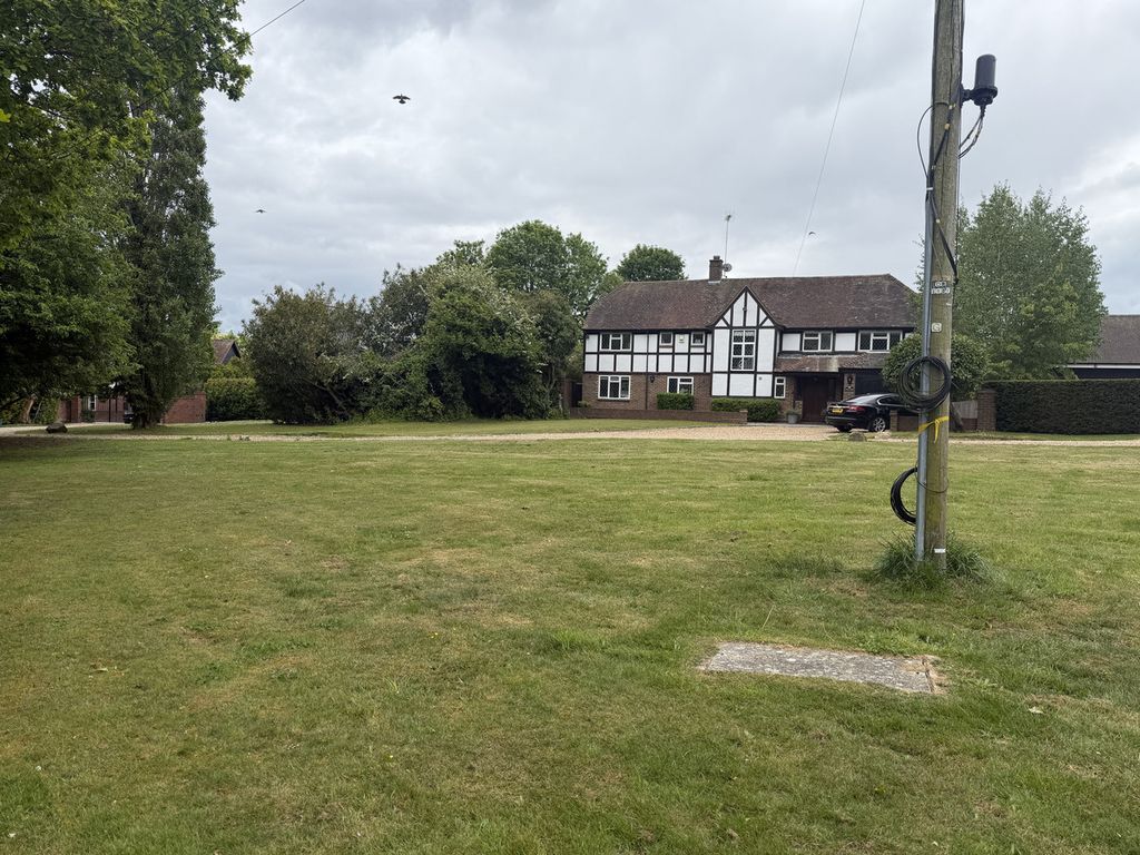 Property photo 2 of 5