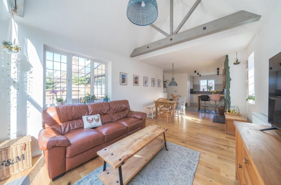 Property photo 3 of 13