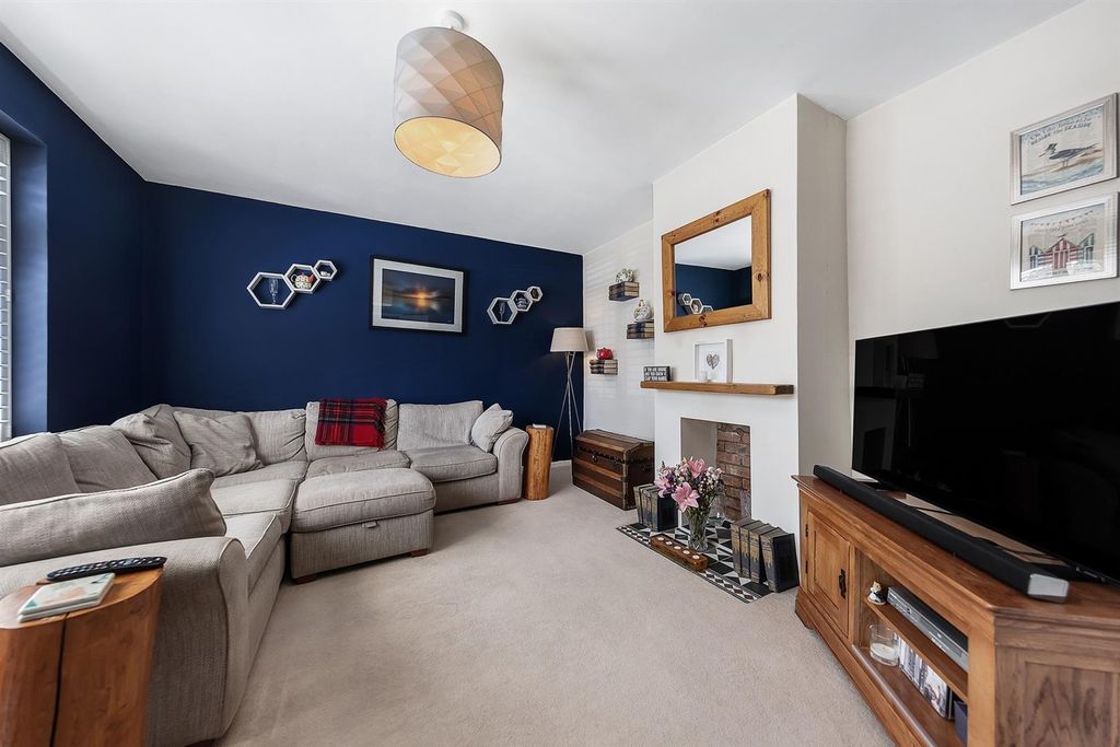 Property photo 2 of 20 4Edbd166-0Cf0-430F-8A50-5282Ac2A652d-2000.Jpg