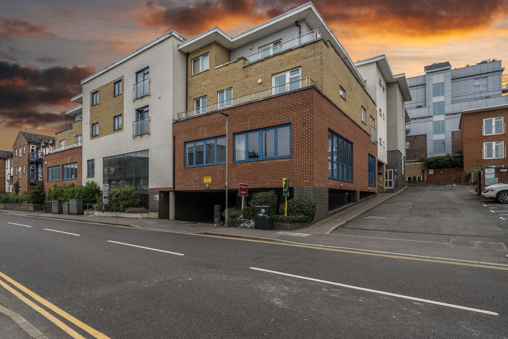 Property photo 1 of 9 1364007-21-68E927...