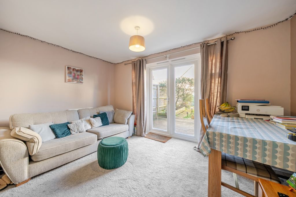 Property photo 3 of 11 1422634-10-69A5c8B5586E0