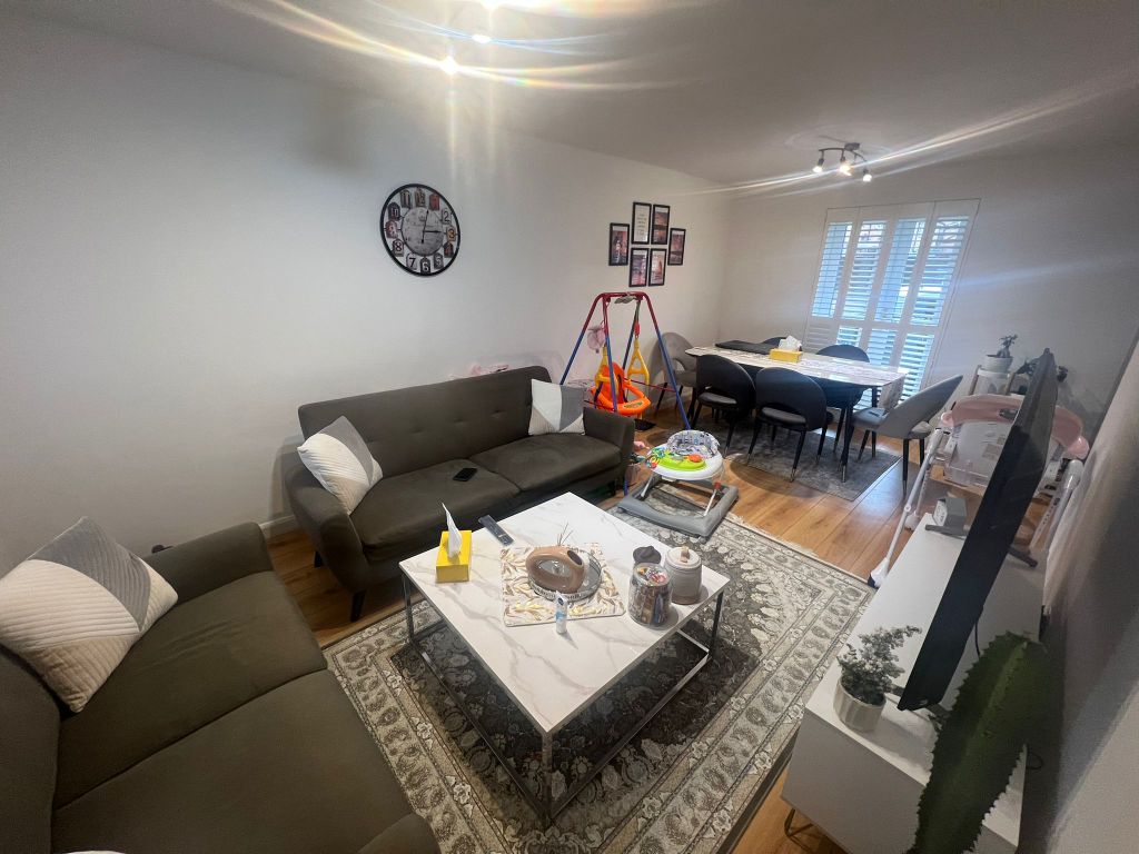 Property photo 2 of 9
