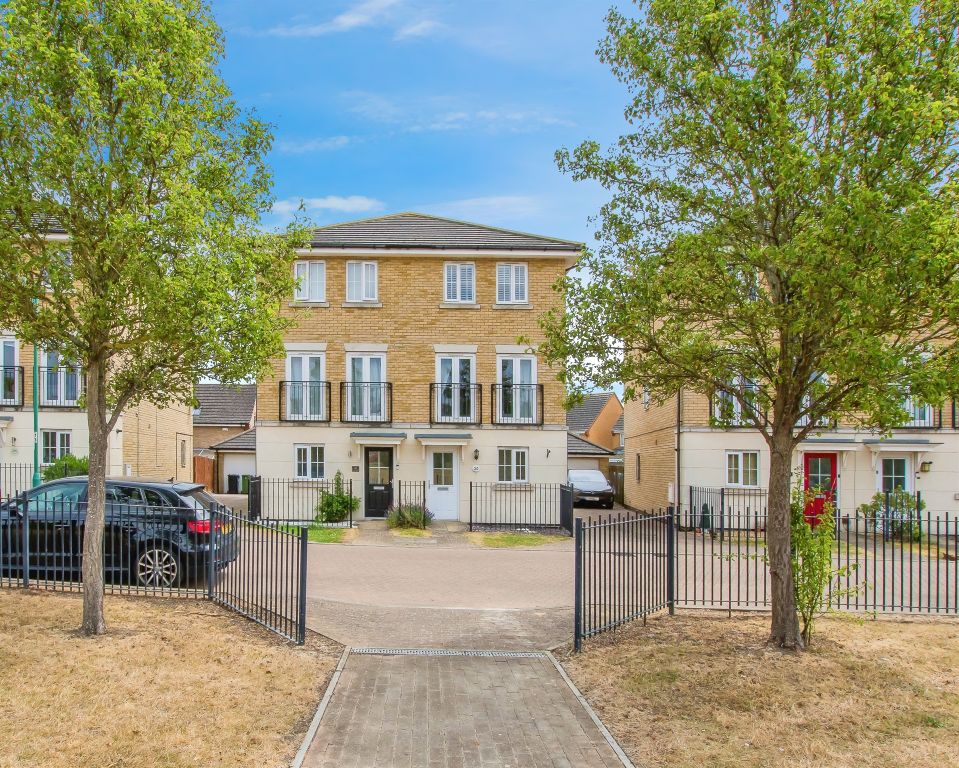 Property photo 1 of 17