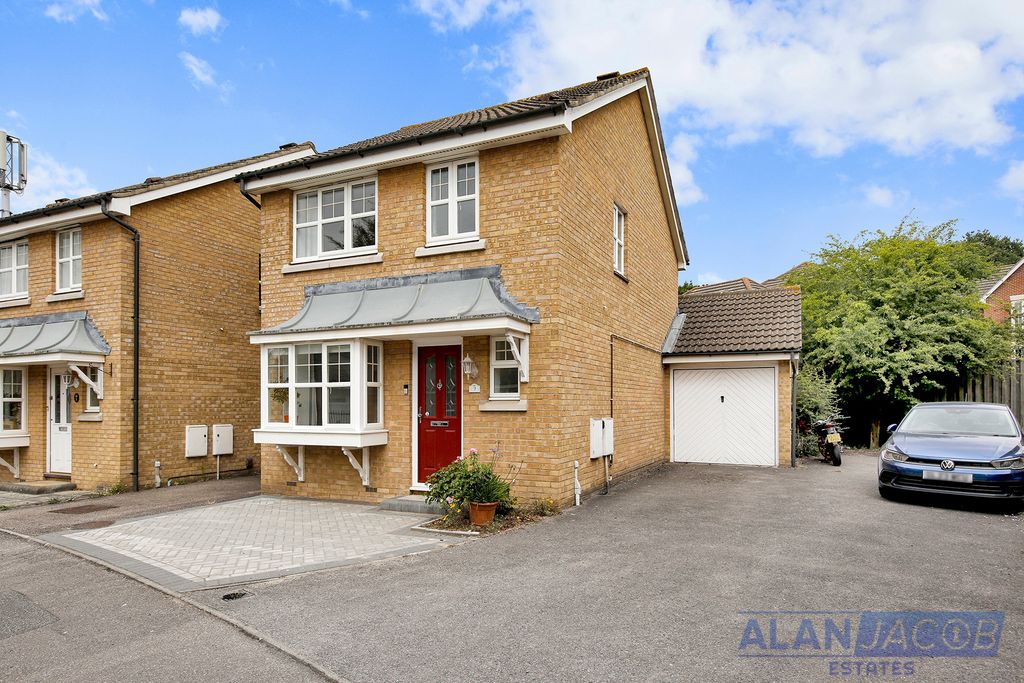 Property photo 1 of 36