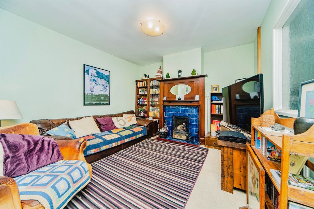 Property photo 2 of 18