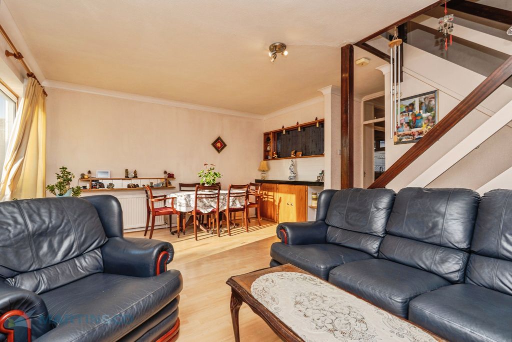 Property photo 2 of 17 Gu227Td-Fa-Dsc08366