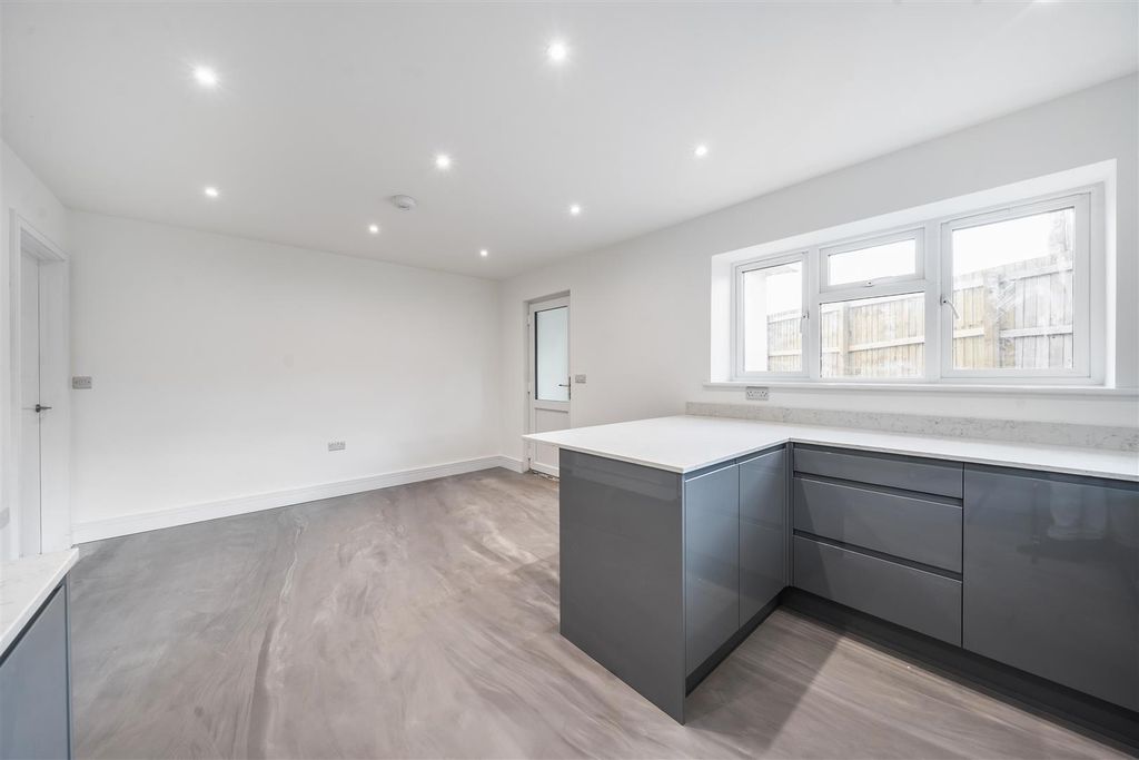 Property photo 2 of 13 Dining Area.Jpg