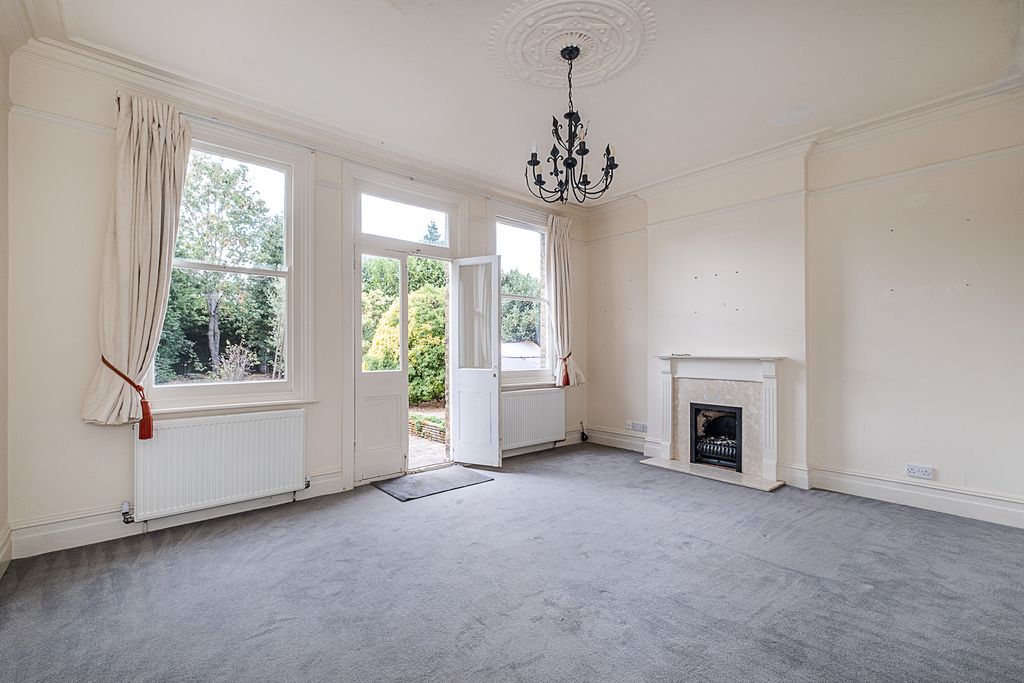 Property photo 3 of 8