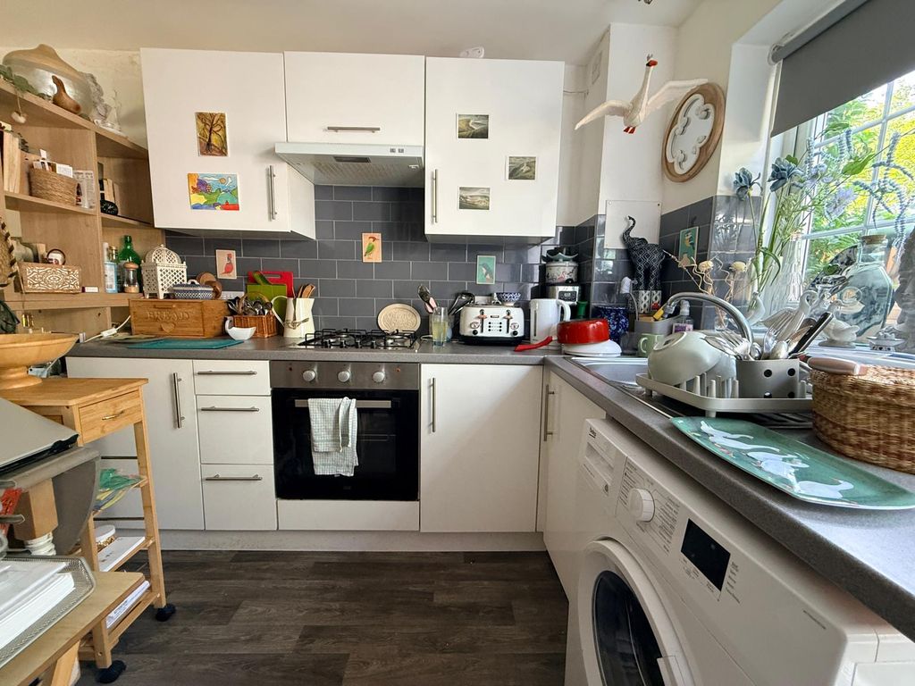 Property photo 3 of 8