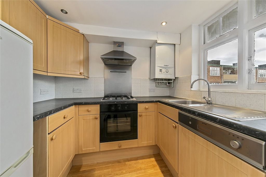 Property photo 3 of 9 Picture No. 17