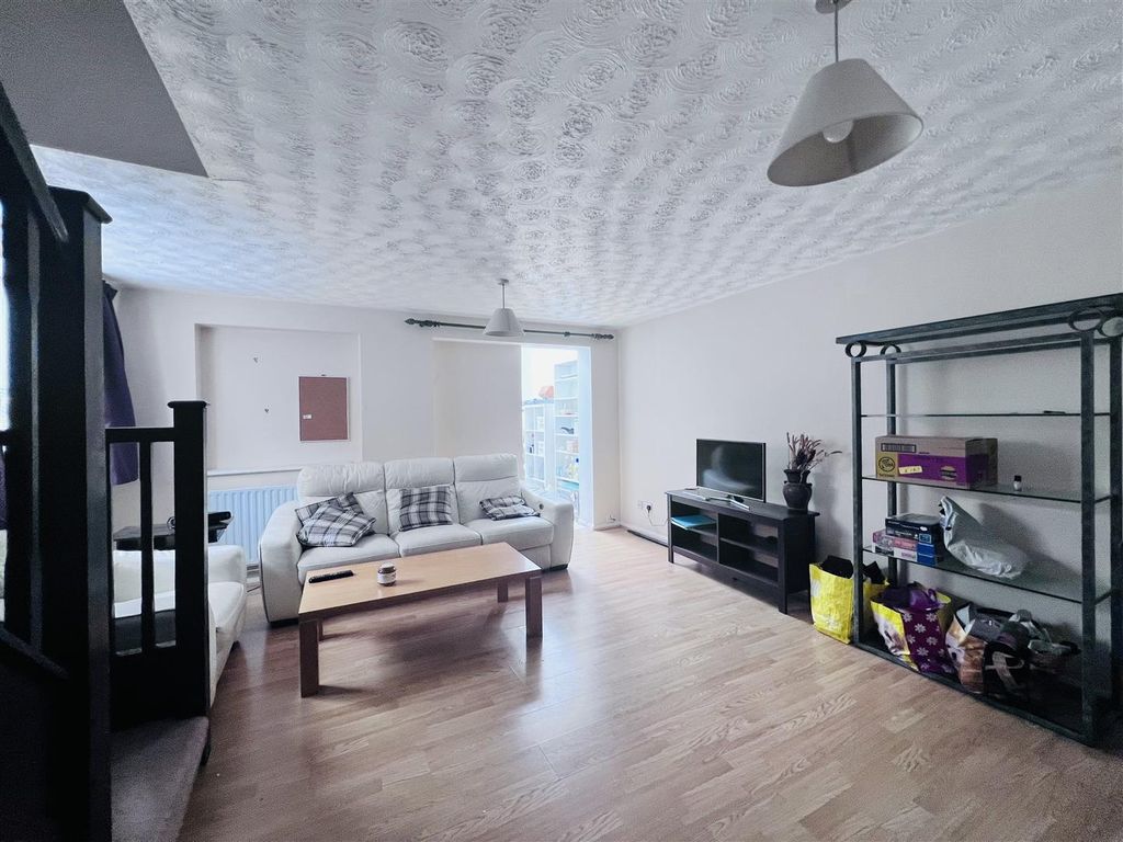 Property photo 2 of 13 Image00005.Jpeg