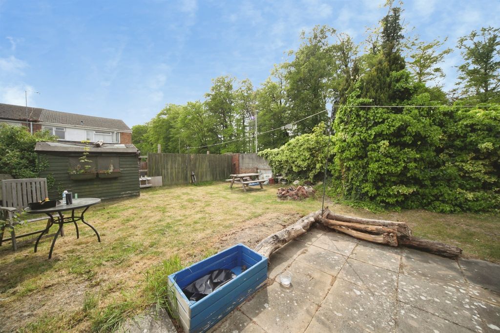 Property photo 2 of 13