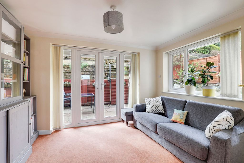 Property photo 3 of 29