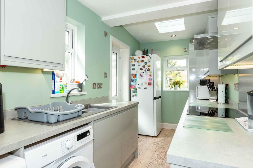 Property photo 2 of 22 Apple-11.Jpg