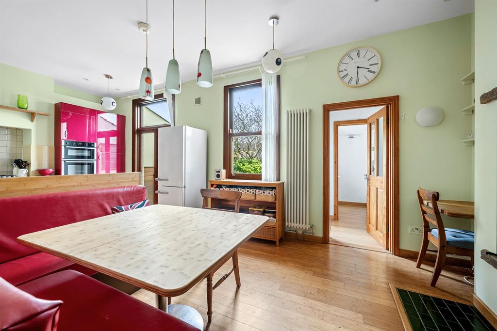 Property photo 3 of 24 Dining Area