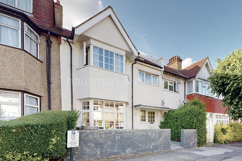 Property photo 1 of 20 W (1).Jpg