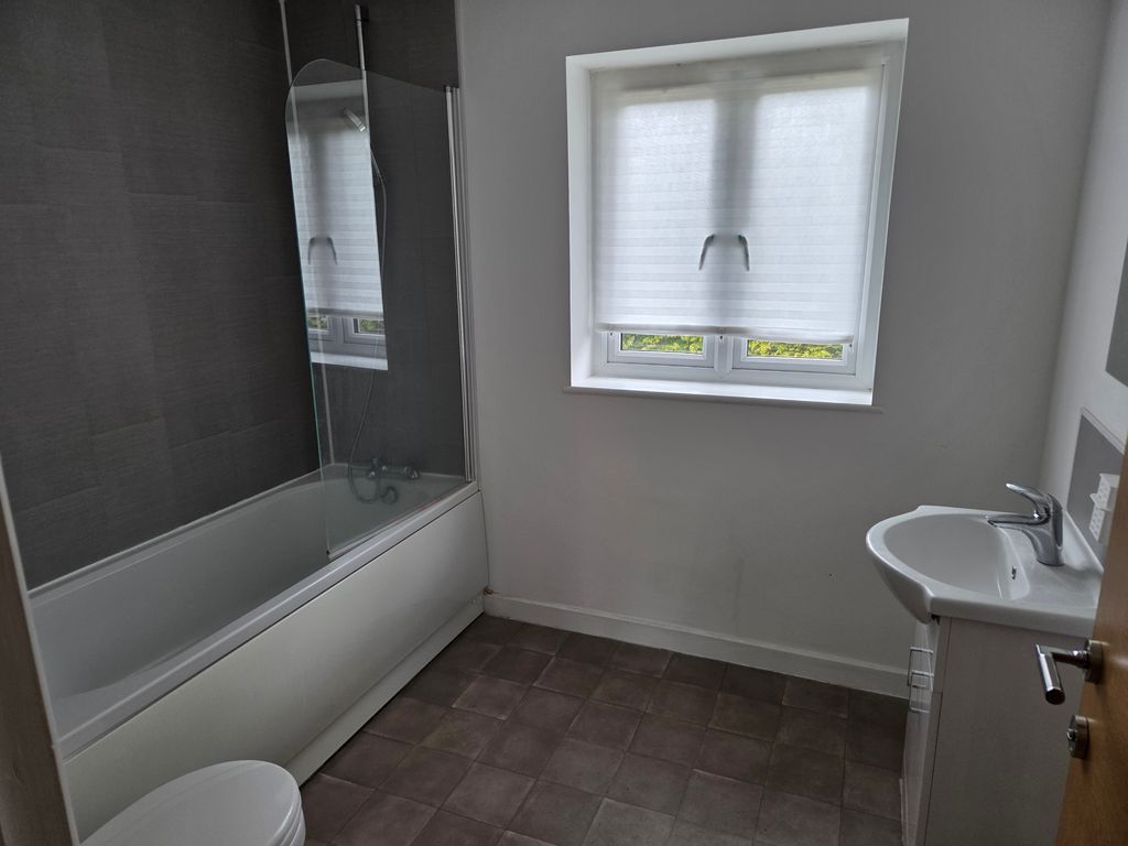 Property photo 3 of 3