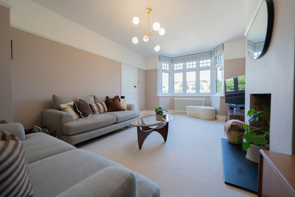 Property photo 3 of 30 Dsc03752