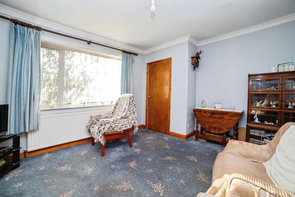 Property photo 3 of 12 Photo