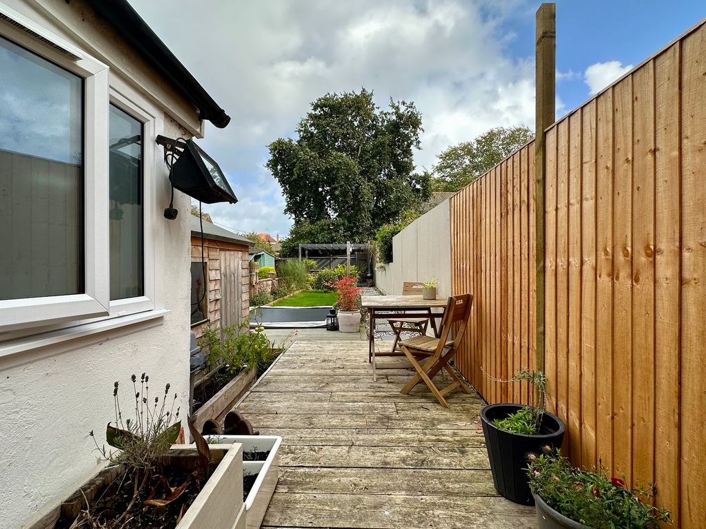 Property photo 3 of 24