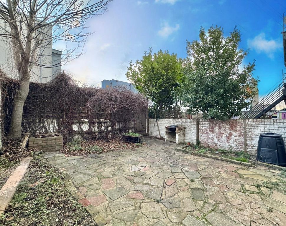 Property photo 3 of 5 Picture 3