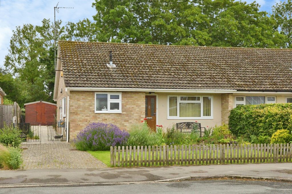 Property photo 1 of 18 Pbox-Img.Jpg