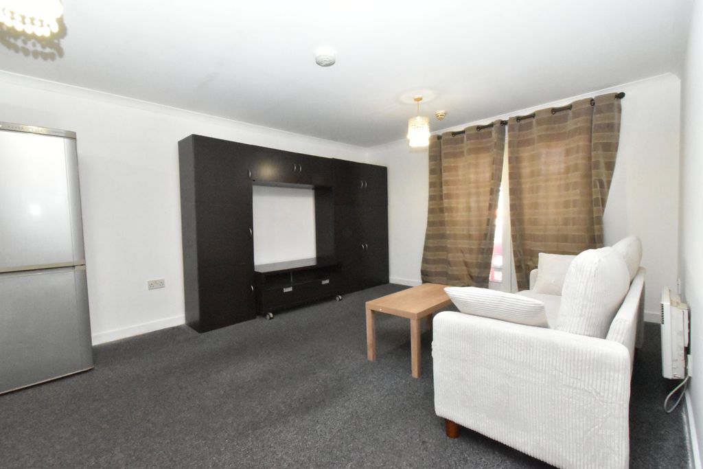 Property photo 1 of 12 Modern One-Bedroom Apartment With Secure Parking | Grand Union Heights, Alperton, Ha0