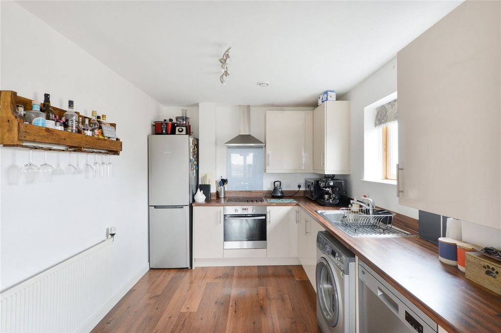 Property photo 2 of 10 Picture No. 05