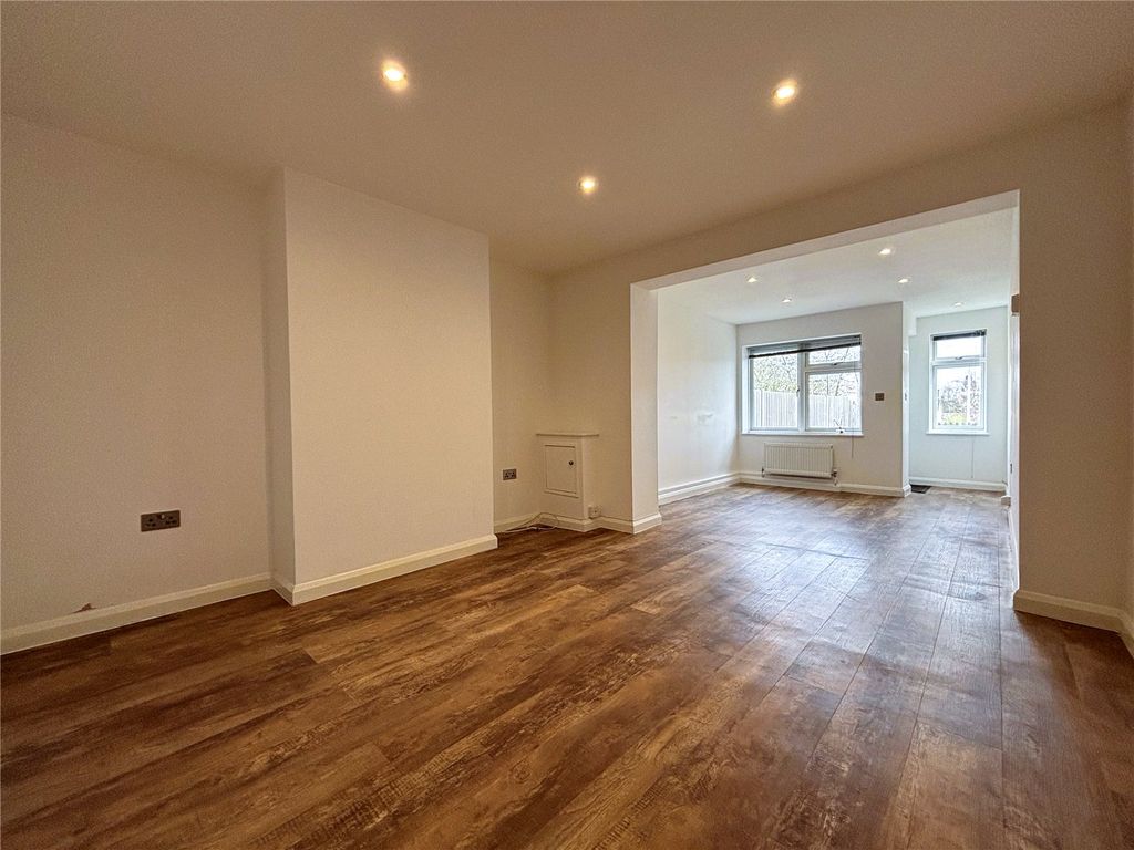 Property photo 2 of 7 Picture No. 05