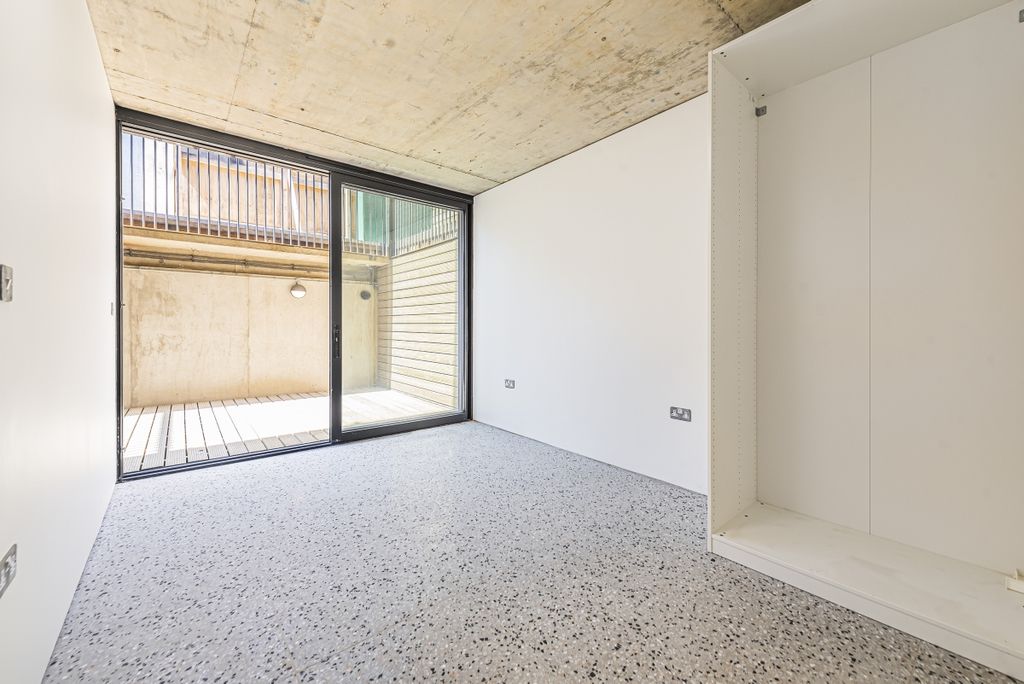 Property photo 3 of 10 601682 (1)