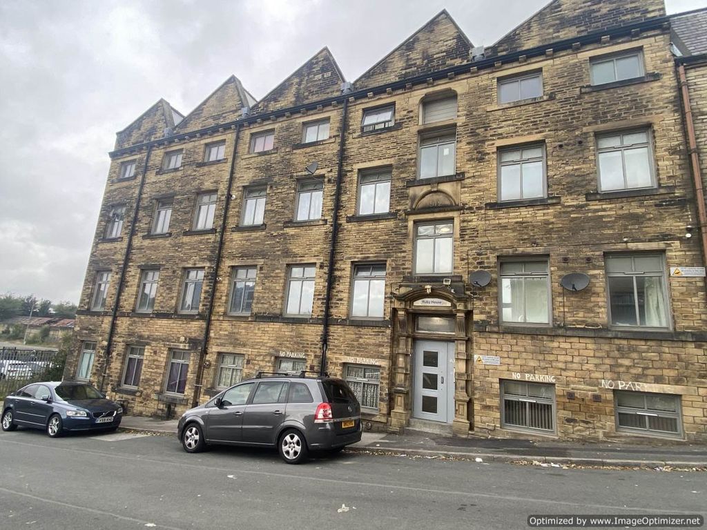 Property photo 1 of 5