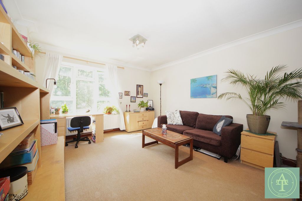 Property photo 2 of 16 Gallery