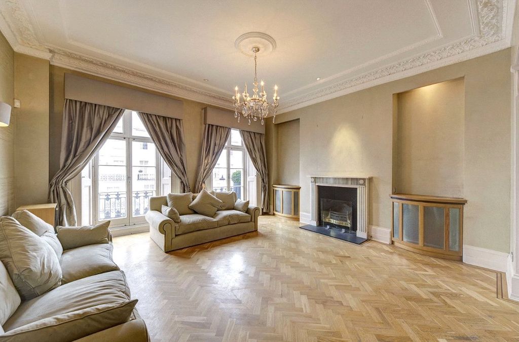 Property photo 2 of 16 Reception Room