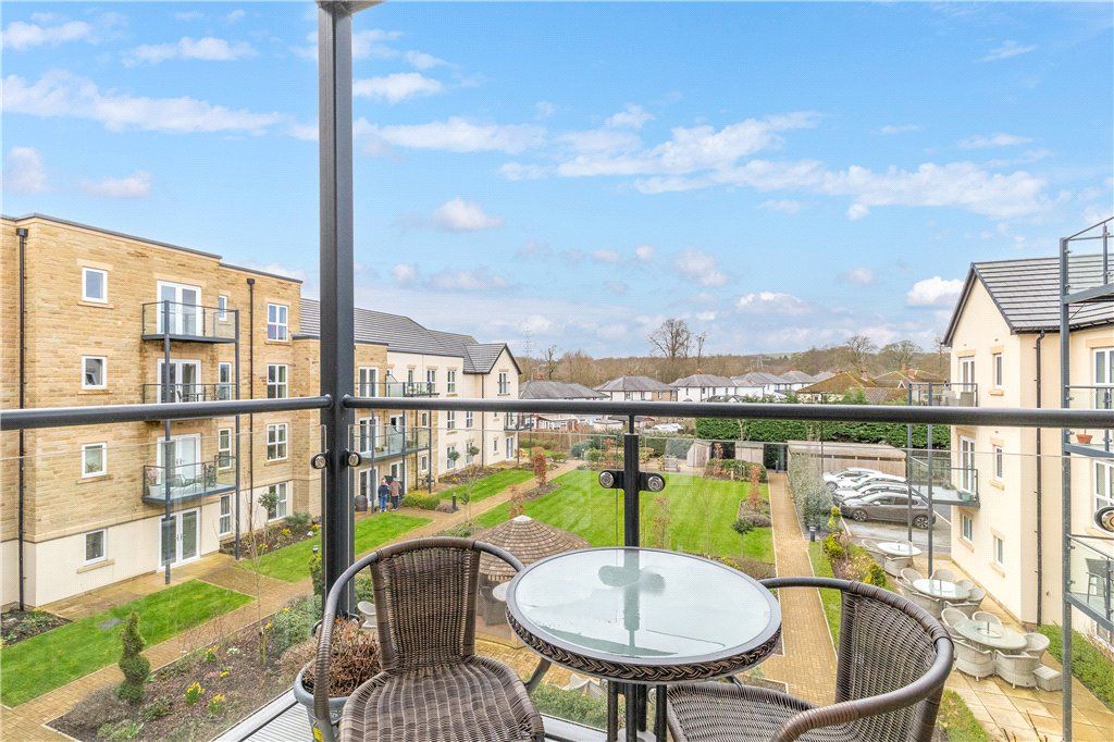 Property photo 2 of 15 Balcony