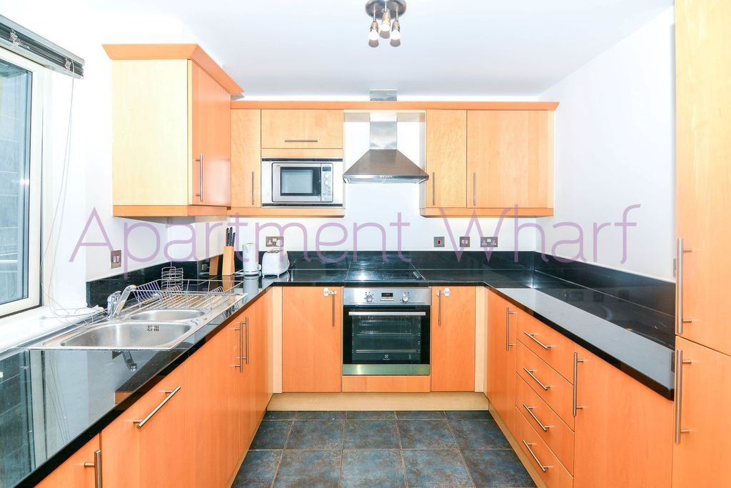 Property photo 3 of 11