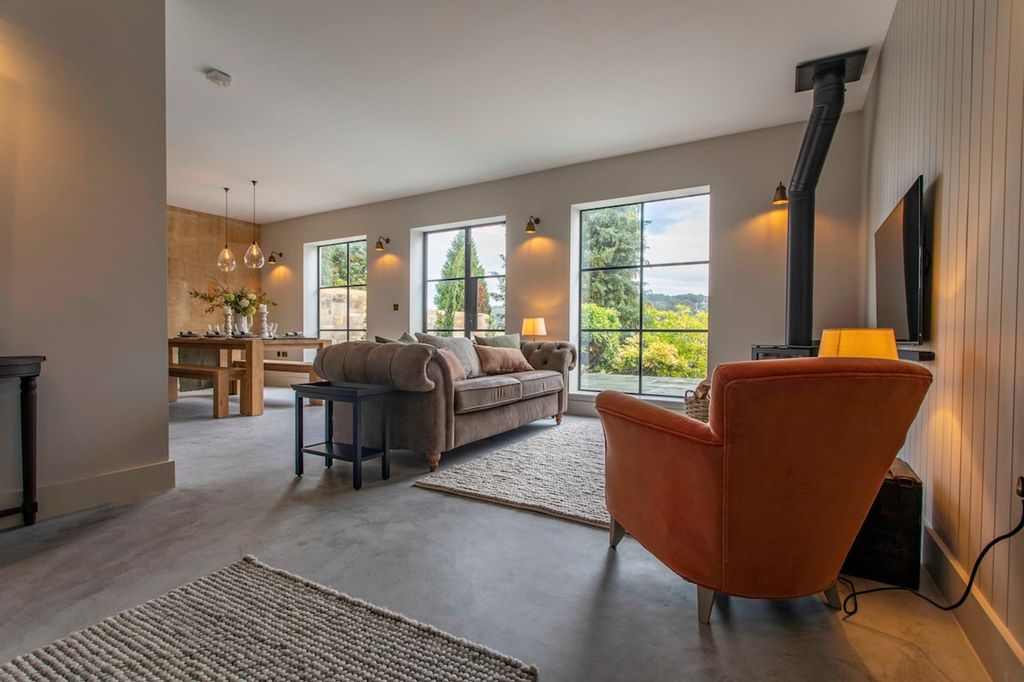 Property photo 1 of 43 Living Room