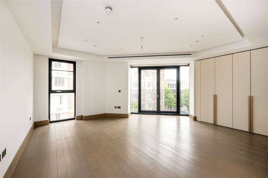 Property photo 1 of 8 Reception Room