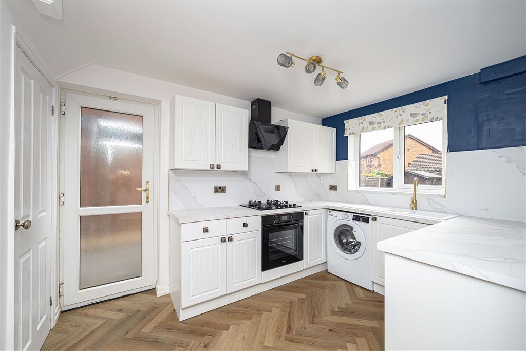 Property photo 3 of 19 Aldford-6.Jpg