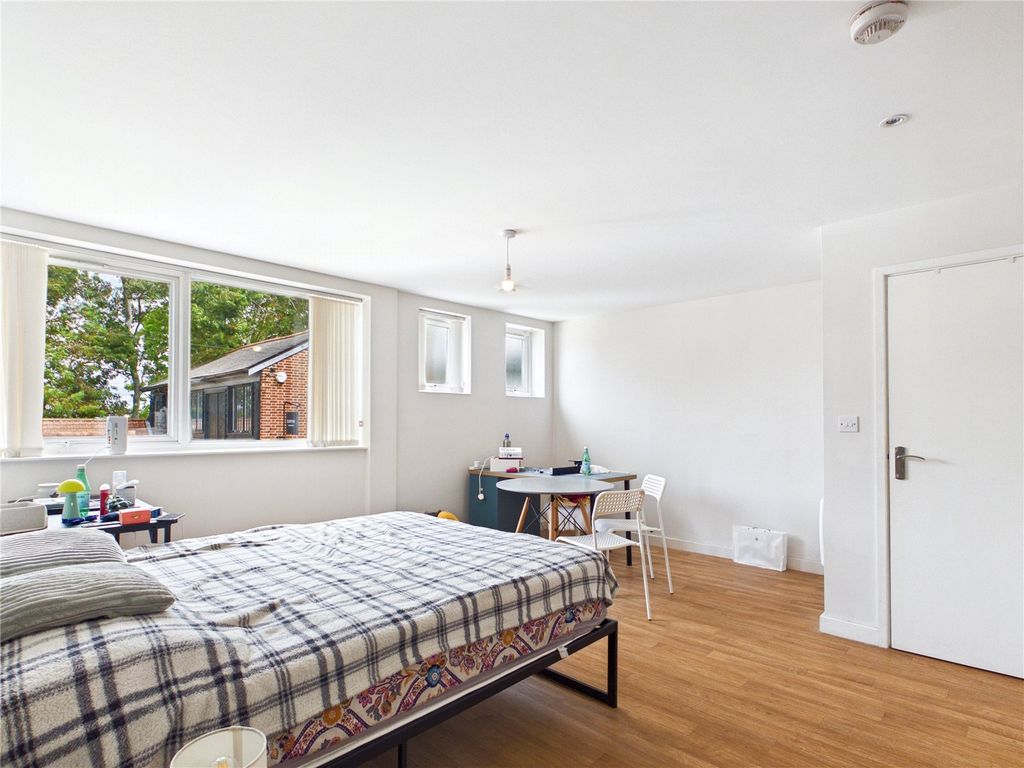 Property photo 3 of 10 Picture No. 02