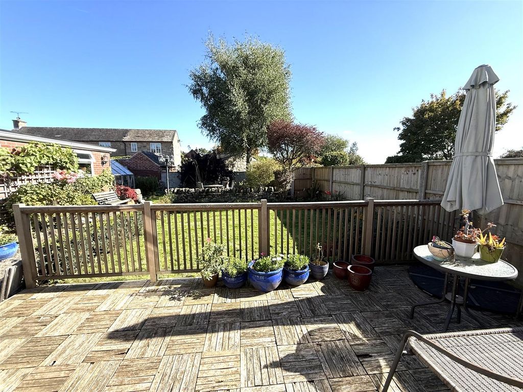 Property photo 2 of 25 Far Laund 3.Jpg