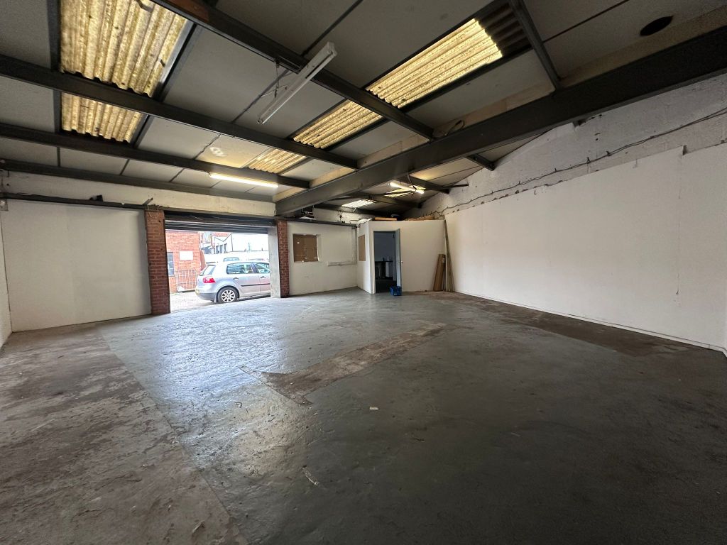 Property photo 1 of 25