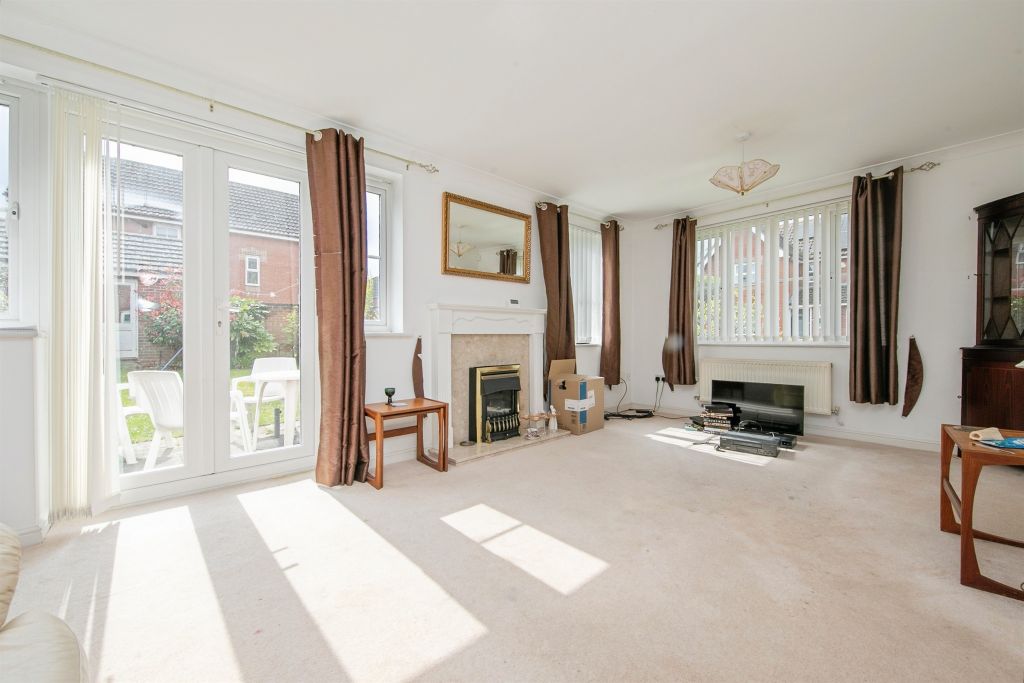 Property photo 2 of 14